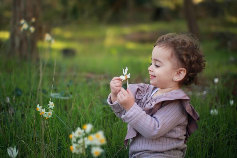 ציפי ופרח מחייכת copy 3