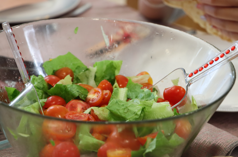 כף הגשה סלט