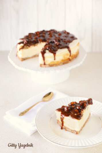 עוגת גבינה עם קרמל אגוזים