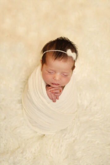 לבן עיטוף מלמעלה